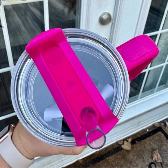 🎉LAST PIECE🎉 Stanley 30 oz. Quencher H2.0 FlowState Tumbler Camelia - Picture 7 of 14